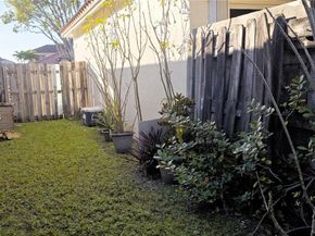 5769 NW 99th Ave, Doral FL 33178