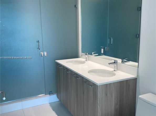 501 NE 31st St 2402, Miami FL 33137