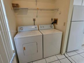 7959 NW 41st Ct, Sunrise FL 33351