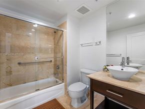 10 Aragon Ave 1107, Coral Gables FL 33134