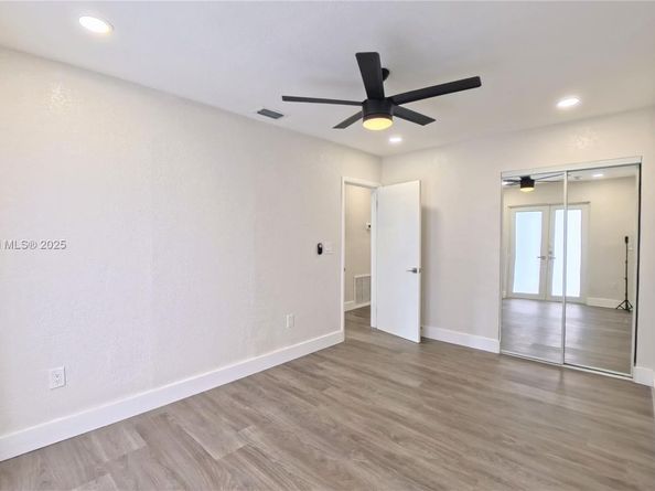 1575 W 6th Ave, Hialeah FL 33010
