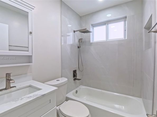 1575 W 6th Ave, Hialeah FL 33010