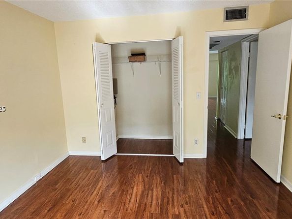 251 SW 132 Way 417H, Pembroke Pines FL 33027