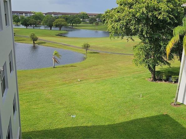 251 SW 132 Way 417H, Pembroke Pines FL 33027