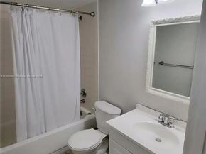 251 SW 132 Way 417H, Pembroke Pines FL 33027