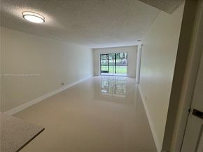 7925 Fairview Dr 102, Tamarac FL 33321