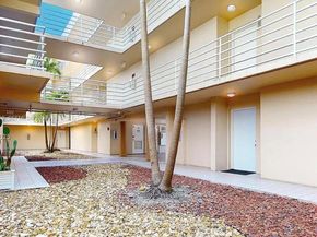 8050 NW 8th St 1407, Miami FL 33126