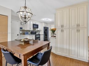 9375 NW 18th Ct, Plantation FL 33322