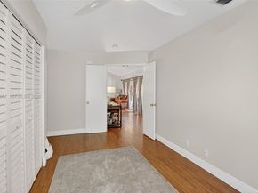 9375 NW 18th Ct, Plantation FL 33322