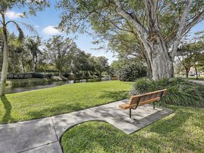 9375 NW 18th Ct, Plantation FL 33322