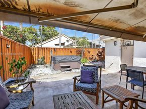 9375 NW 18th Ct, Plantation FL 33322