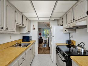 2900 NW 48th Ter 402, Lauderdale Lakes FL 33313