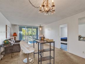 2900 NW 48th Ter 402, Lauderdale Lakes FL 33313