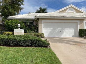 6113 Greenspointe Dr