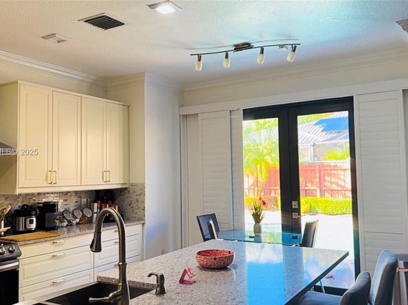 15413 SW 116th Ter, Miami FL 33196