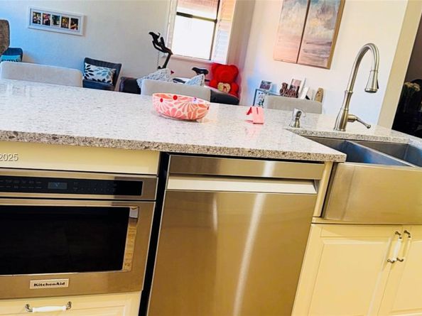 15413 SW 116th Ter, Miami FL 33196