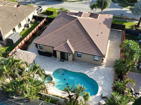 15413 SW 116th Ter, Miami FL 33196