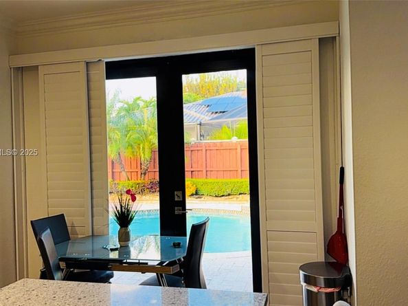 15413 SW 116th Ter, Miami FL 33196