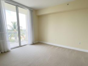 3232 SW 22nd Ter 1006, Miami FL 33145