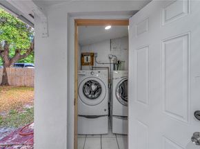 2431 Coolidge St, Hollywood FL 33020