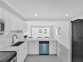 2431 Coolidge St, Hollywood FL 33020