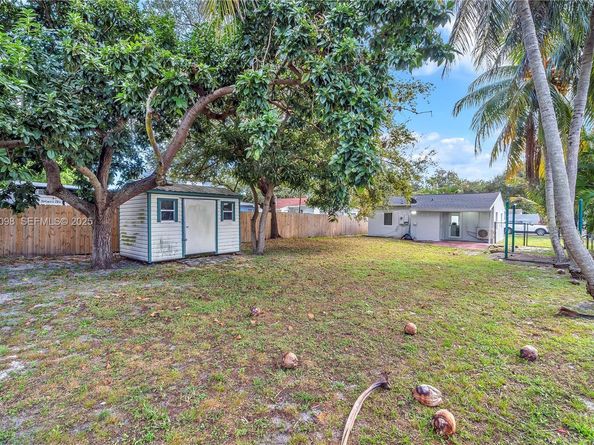 2431 Coolidge St, Hollywood FL 33020