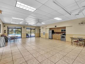 1400 Sheridan St 24J, Hollywood FL 33020