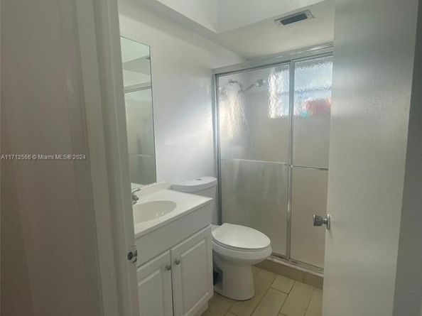 4075 Coral Springs Dr 5, Coral Springs FL 33065