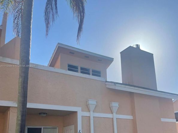 4075 Coral Springs Dr 5, Coral Springs FL 33065