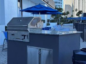 999 Brickell Bay Dr 805, Miami FL 33131