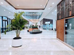 999 Brickell Bay Dr 805, Miami FL 33131