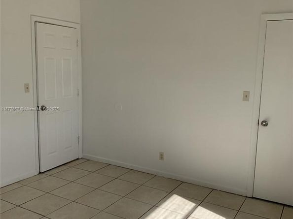 4361 NW 35th Ter, Lauderdale Lakes FL 33309