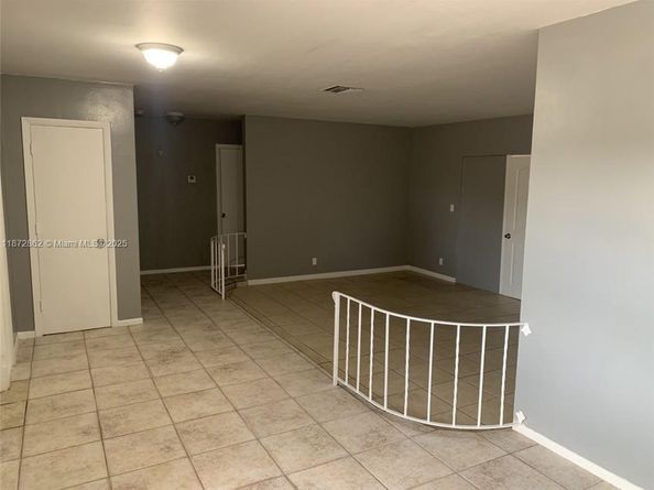 4361 NW 35th Ter, Lauderdale Lakes FL 33309