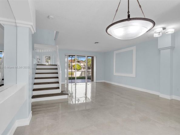 5364 NW 120th Ave, Coral Springs FL 33076