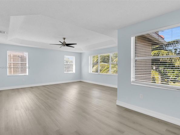 5364 NW 120th Ave, Coral Springs FL 33076