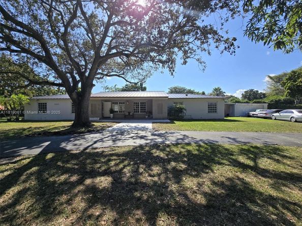 7650 SW 78th Ct, Miami FL 33143