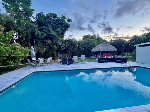 7650 SW 78th Ct, Miami FL 33143