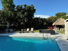 7650 SW 78th Ct, Miami FL 33143