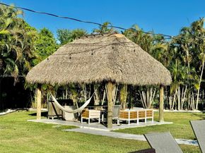 7650 SW 78th Ct, Miami FL 33143