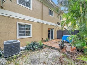 4950 Washington St 1, Hollywood FL 33021
