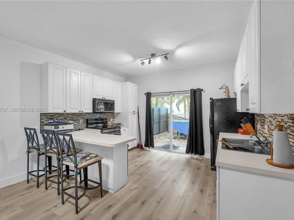 4950 Washington St 1, Hollywood FL 33021