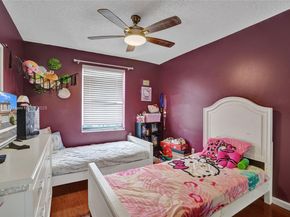 218 NW 75th Ter, Plantation FL 33317