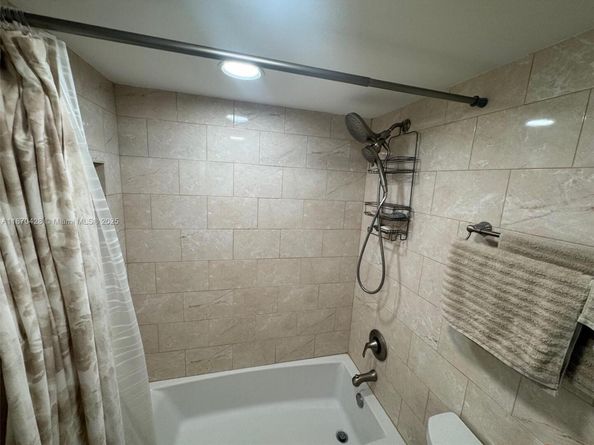 1428 SE 4th Ave 103, Deerfield Beach FL 33441