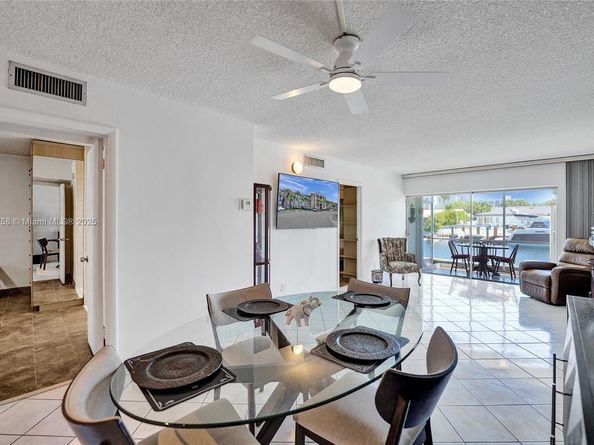 455 Paradise Isle Blvd 104, Hallandale Beach FL 33009