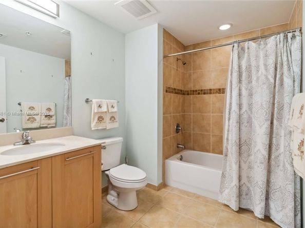 511 SE 5th Ave 1214, Fort Lauderdale FL 33301