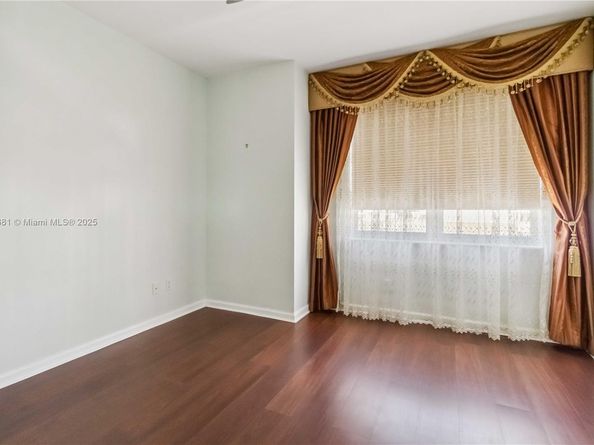 511 SE 5th Ave 1214, Fort Lauderdale FL 33301
