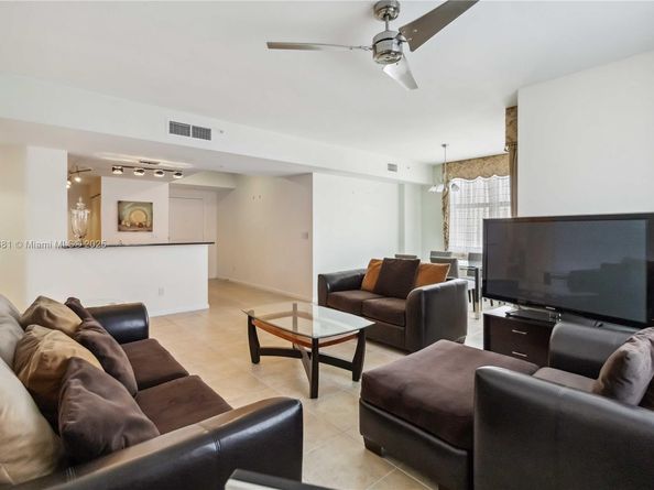 511 SE 5th Ave 1214, Fort Lauderdale FL 33301