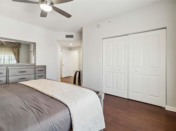 511 SE 5th Ave 1214, Fort Lauderdale FL 33301