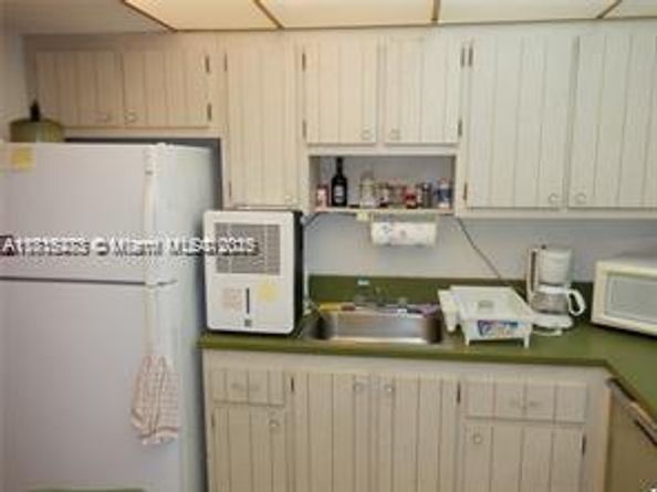 2025 NE 164th St 615, North Miami Beach FL 33162