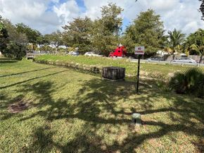 8317 SW 137th Ave 8317, Miami FL 33183